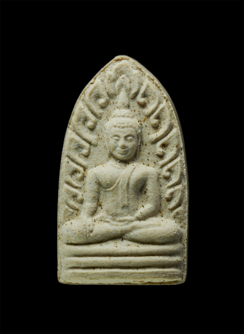 18Mar25 (57)p.jpg - พระรอดหลวงพ่อแพ เขมังกโร วัดพิกุลทอง อ.ท่าช้าง จ.สิงห์บุรี สร้างปี2541 ยันต์พุทธซ้อน มหาอุด นะ อุณาโลม เนื้อผงพุทธคุณ ผงว่าน พระเก่ายันต์สวย มวลสารดี  [..] | https://kamulet.in.th